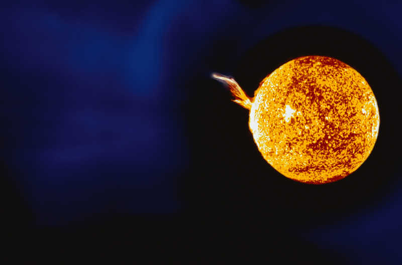 Солнце солнце  планета  солнечная вспышка