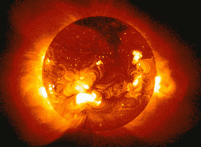 Вспышки солнца солнце  планета  солнечная вспышка