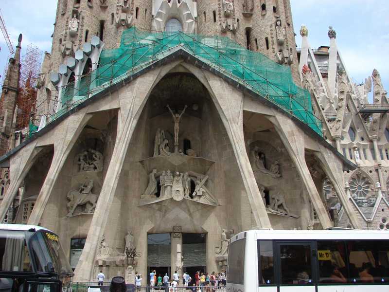  Искупительный храм Святого Семейства Барселона  Антонио Гауди  Искупительный храм Святого Семейства 